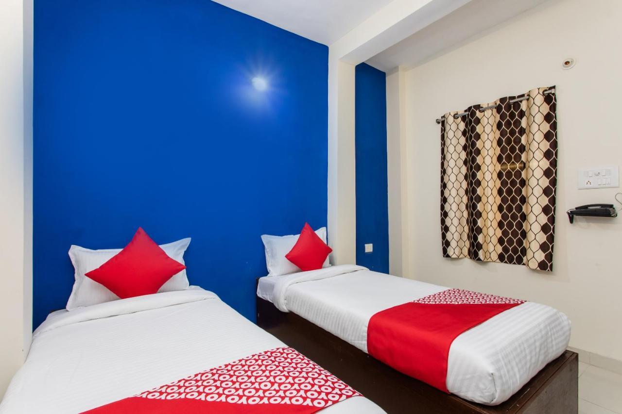 Oyo 27862 Hotel Brooklyn Индаур Экстерьер фото