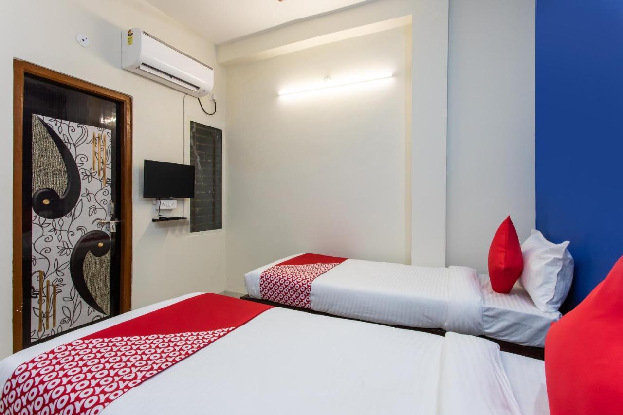 Oyo 27862 Hotel Brooklyn Индаур Экстерьер фото