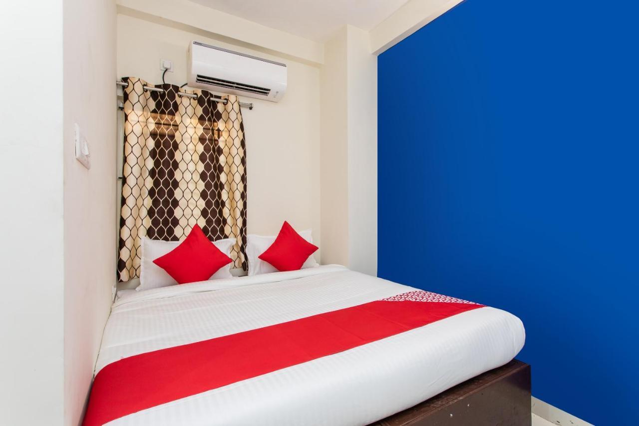 Oyo 27862 Hotel Brooklyn Индаур Экстерьер фото