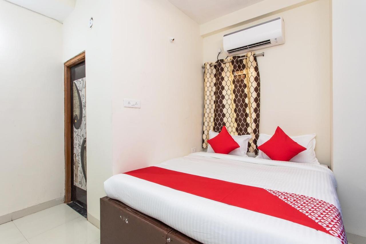 Oyo 27862 Hotel Brooklyn Индаур Экстерьер фото